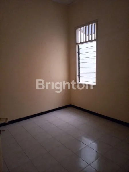 image DIJUAL RUMAH KOST NGAGEL MADYA (6)