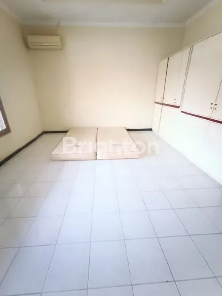 image RUMAH DI KLAMPIS SURABAYA  (2)