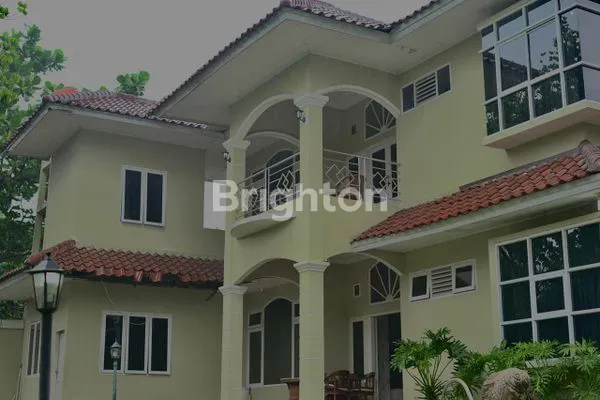 image RUMAH MEWAH BESAR DIKOTA DEPOK (3)