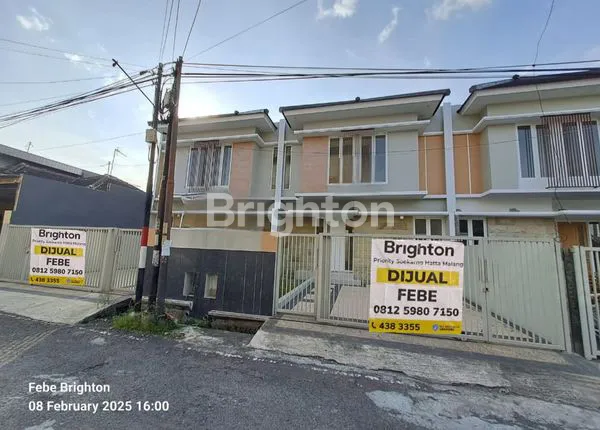 image RUMAH DI IKAN IKAN BLIMBING MALANG (1)