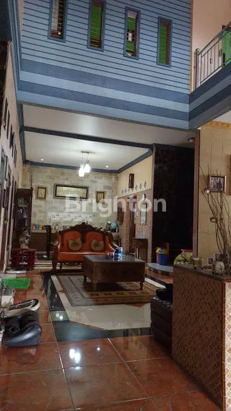 image RUMAH MEWAH DI MENTENG INDAH (8)
