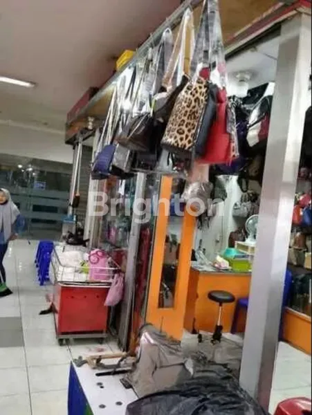 STAND PASAR GROSIR SURABAYA,2 UNIT JEJER, SIAP PAKAI