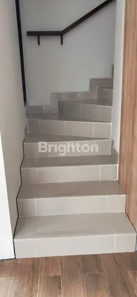 image RUMAH SUMMARECON BANDUNG CLUSTER FLORA TYPE FREYA LUAS TANAH 105 BANGUNAN 90 SHM (8)