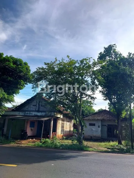 RUMAH HITUNG TANAH NOL JALAN RAYA