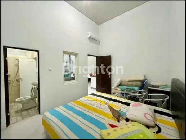image RUMAH CANTIK SELANGKAH MERR BARUK RUNGKUT (5)