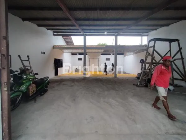 image GUDANG SEKALIGUS RUMAH STRATEGIS DI  GENUK (4)