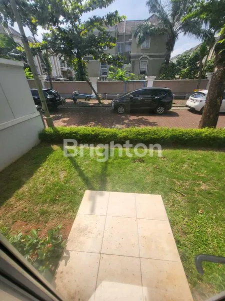 image RUMAH HOEK SEMI FURNISH TINGGAL JALAN KAKI KE RUKO HITS ANIVA (8)