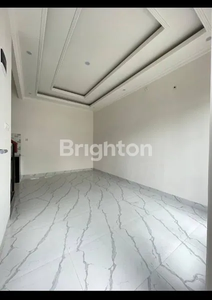 image RUMAH MEWAH KLASIK 2 LANTAI (3)