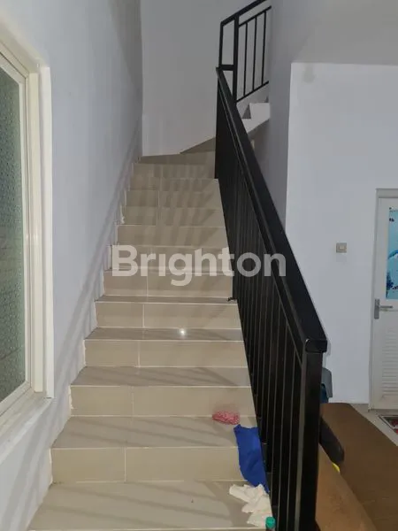 image RUMAH GREEN MANSION FULL FURNISHED (5)