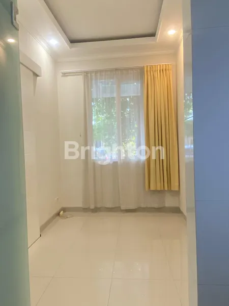 image RUMAH PERUMAHAN ROYAL RESIDENCE - WIYUNG FULL FURNISHED (5)