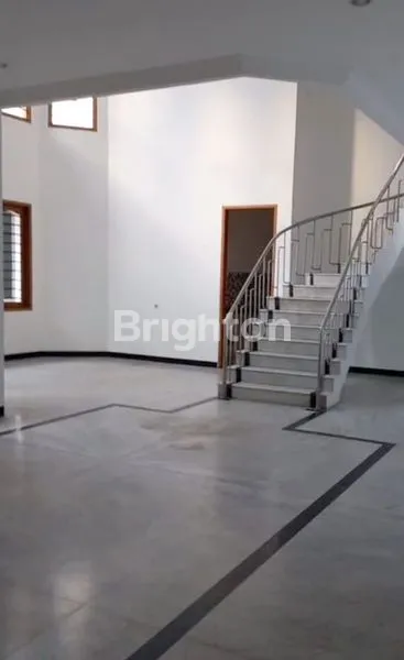 image SEWA RUMAH RAYA DARMO PERMAI LIKE NEW LOKASI CIAMIKK (2)