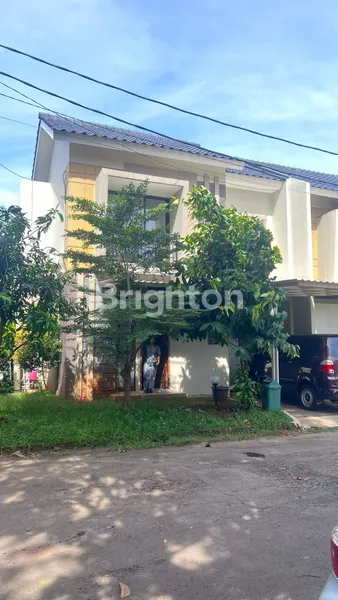 image RUMAH 2 LANTAI POSISI HOOK DEKAT TOL PAMULANG (1)