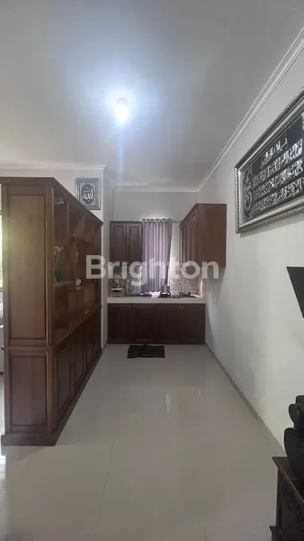 image RUMAH 2 LANTAI POSISI HOOK DEKAT TOL PAMULANG (7)