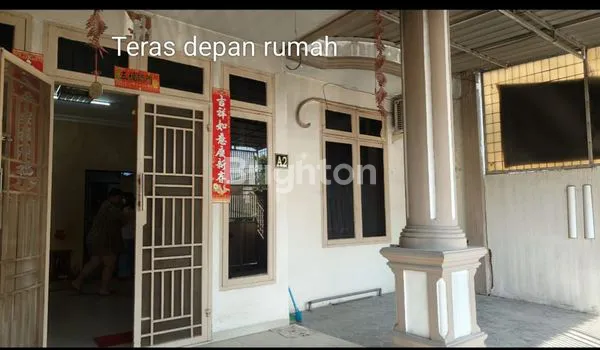 image RUMAH CANTIK SEMI FURNISH DEKAT JL. RIAU UJUNG (2)