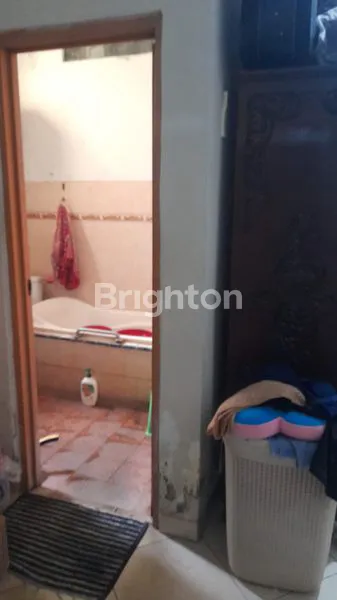 image RUMAH 2 LANTAI ETHNIC STYLE DI DALAM KOTA SEMARANG (4)