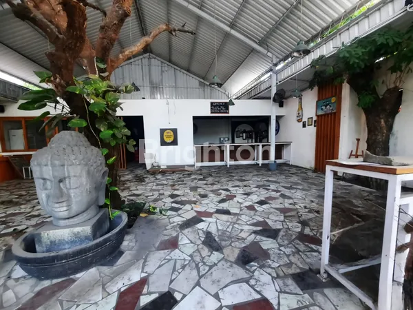 image LONG LEASE EX-RESTO 2 LANTAI DI SANUR – LINGKUNGAN VILLA & AREA PARIWISATA, DEKAT PANTAI (1)