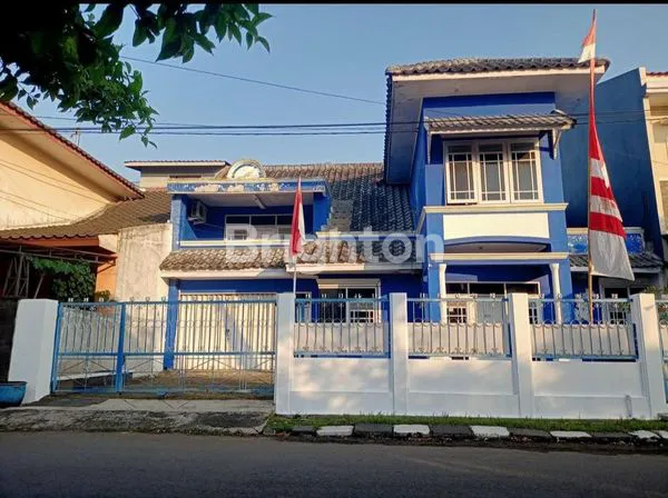 image RUMAH BESAR SIAP HUNI BANYUMANIK SEMARANG (1)