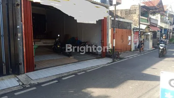 image RUMAH MODERN KLASIK NYAMAN DAN STRATEGIS DI PERCETAKAN NEGARA (1)