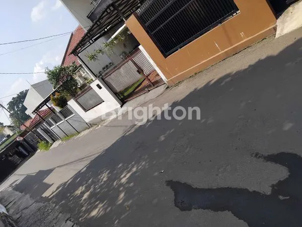 image DI JUAL RUMAH 2 LANTAI  SIAP HUNI DI KOTA BOGOR (2)