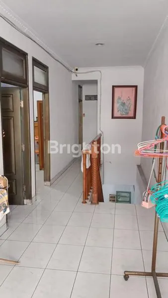 image DIJUAL RUMAH CANTIK SIAP HUNI  KARTINI JAKARTA BARAT (3)
