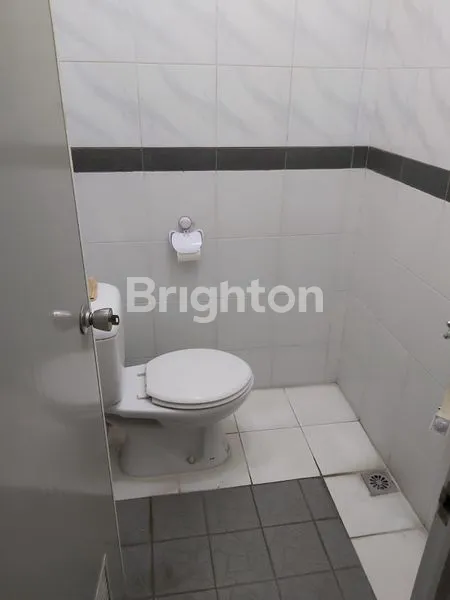 image RUKO 3 LANTAI DI TENGAH KOTA (3)