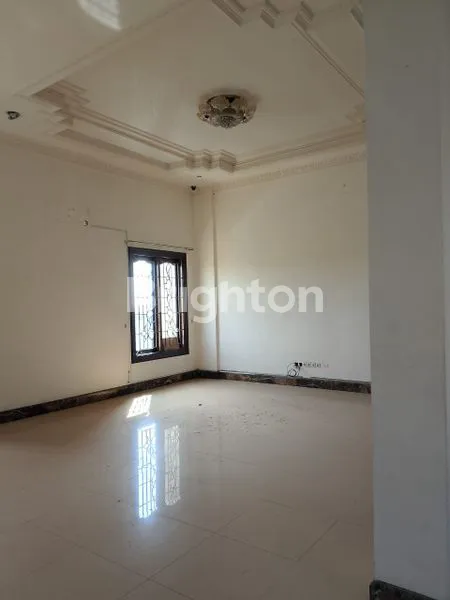 image JUAL PERUMAHAN ARAYA TAHAP 2  2LANTAI SIAP HUNI MARMER (3)