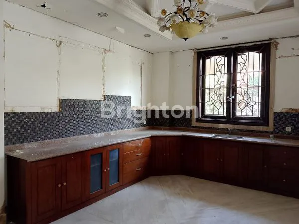 image JUAL PERUMAHAN ARAYA TAHAP 2  2LANTAI SIAP HUNI MARMER (4)