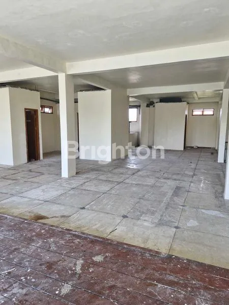 image GEDUNG EX-CLINIC DENGAN PARKIRAN YANG LUAS DI BYPASS SANUR (3)