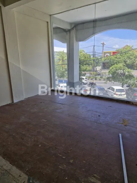 image GEDUNG EX-CLINIC DENGAN PARKIRAN YANG LUAS DI BYPASS SANUR (6)