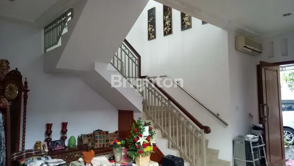 image RUMAH DI DAERAH JAKARTA SELATAN LEBAK BULUS. (3)