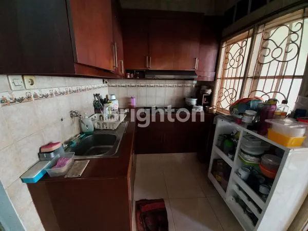 image RUMAH DALAM KOMPLEK GREEN VILLIE AKSES 2 MOBIL UK 10X15 HADAP SELATAN JAKARTA BARAT (8)