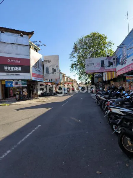 image RUKO LANTAI 2 DI JALAN MALUKU (2)