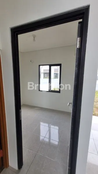 image RUMAH PREMIUM CLUSTER BURGUNDY KOTA PODOMORO TENJO (4)