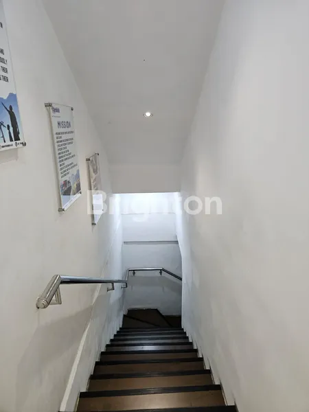 image MURAH RUKO 2 UNIT MARGOMULYO ANGTROPOLIS BANGUNAN SUDAH BAGUS LAHAN PARKIR LUAS (4)