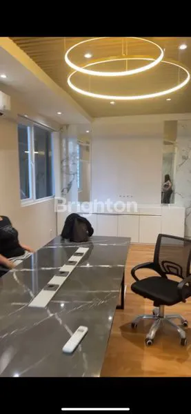 image RUKO HADAP RAYA MAYJEND SUNGKONO DENGAN INTERIOR MEWAH (8)