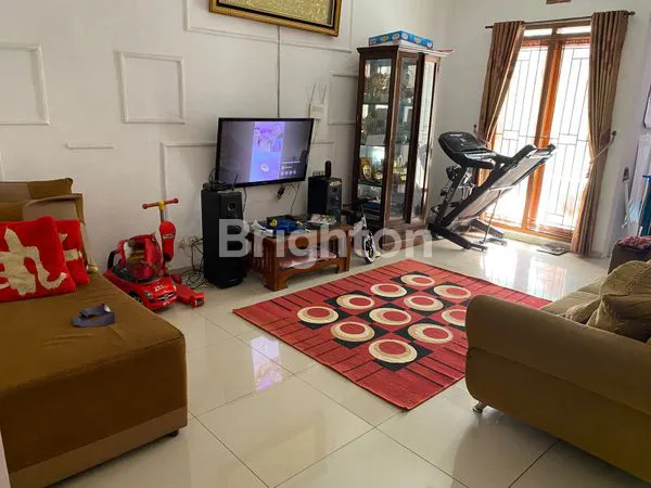 image RUMAH 2 LANTAI SHM, LT 207M² DI CIWARUGA BANDUNG BARAT (3)