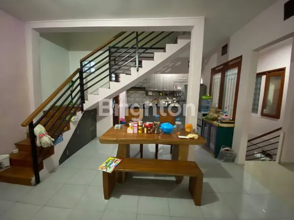 image RUMAH 2 LANTAI SHM, LT 207M² DI CIWARUGA BANDUNG BARAT (2)