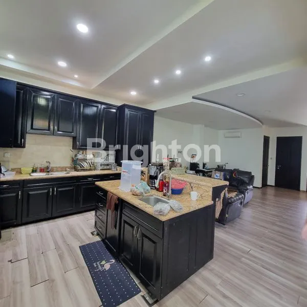 image RUMAH CANTIK DEKAT PUSAT KOTA 3 LANTAI DI SUKAJADI (4)