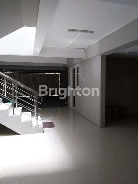 image DI JUAL HUNIAN EXCECUTIVE RAFFLES CITRALAND SURABAYA (7)