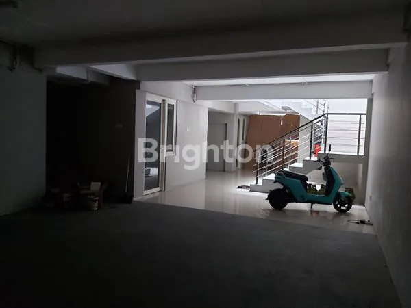 image DI JUAL HUNIAN EXCECUTIVE RAFFLES CITRALAND SURABAYA (6)