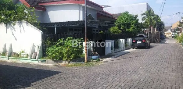 image RUMAH SIAP HUNI TENGAH KOTA DEKAT EXIT TOL GAYAMSARI (2)