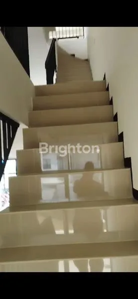 image RUKO 2 LANTAI HADAP JALAN RAYA ARTERI KIIC, KARAWANG BARAT   (3)