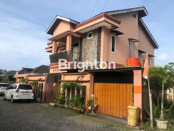 image RUMAH CANTIK DAN ELEGANT SIAP HUNI (1)