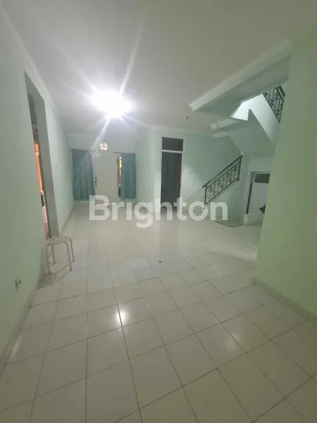 image RUMAH SEWA DALAM CLUSTER KOTA WISATA (2)