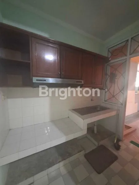 image RUMAH SEWA DALAM CLUSTER KOTA WISATA (4)