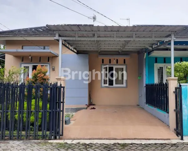 image RUMAH HOOK DI VILLA HASANAH BOGOR, DEKAT KE HOTEL SALAK, DEKAT KEBUN RAYA BOGOR, PMI BOGOR, MALL BOTANI SQUARE, TOL JAGORAWI DAN TERMINAL BOGOR  (2)