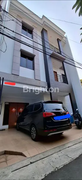 image DIJUAL CEPAT RUMAH SIAP HUNI SUNTER JAKARTA UTARA (1)
