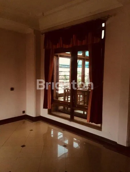 image RUMAH BERLANTAI 3 , BISA UNTUK MESS ATAU KOST-KOST'AN LOKASI BACIRO - YOGYAKARTA (4)