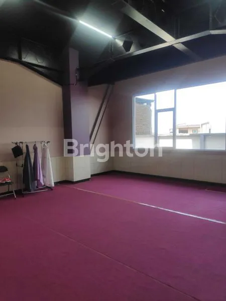 image LOKASI STRATEGIS COCOK UNTUK: KANTOR, BANK, SHOWROOM (7)