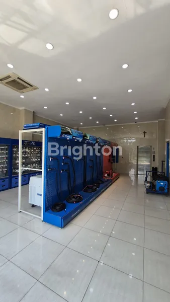 image SUPER STRATEGIS DIJUAL GEDUNG FOR SALE RAYA PRAPEN DEKAT JEMURSARI ADA LIFT PARKIRAN BANYAK (2)